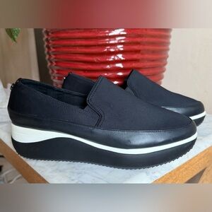 Donald Pliner Lizzie Slip On Platform Loafers Black White Women’s 7.5